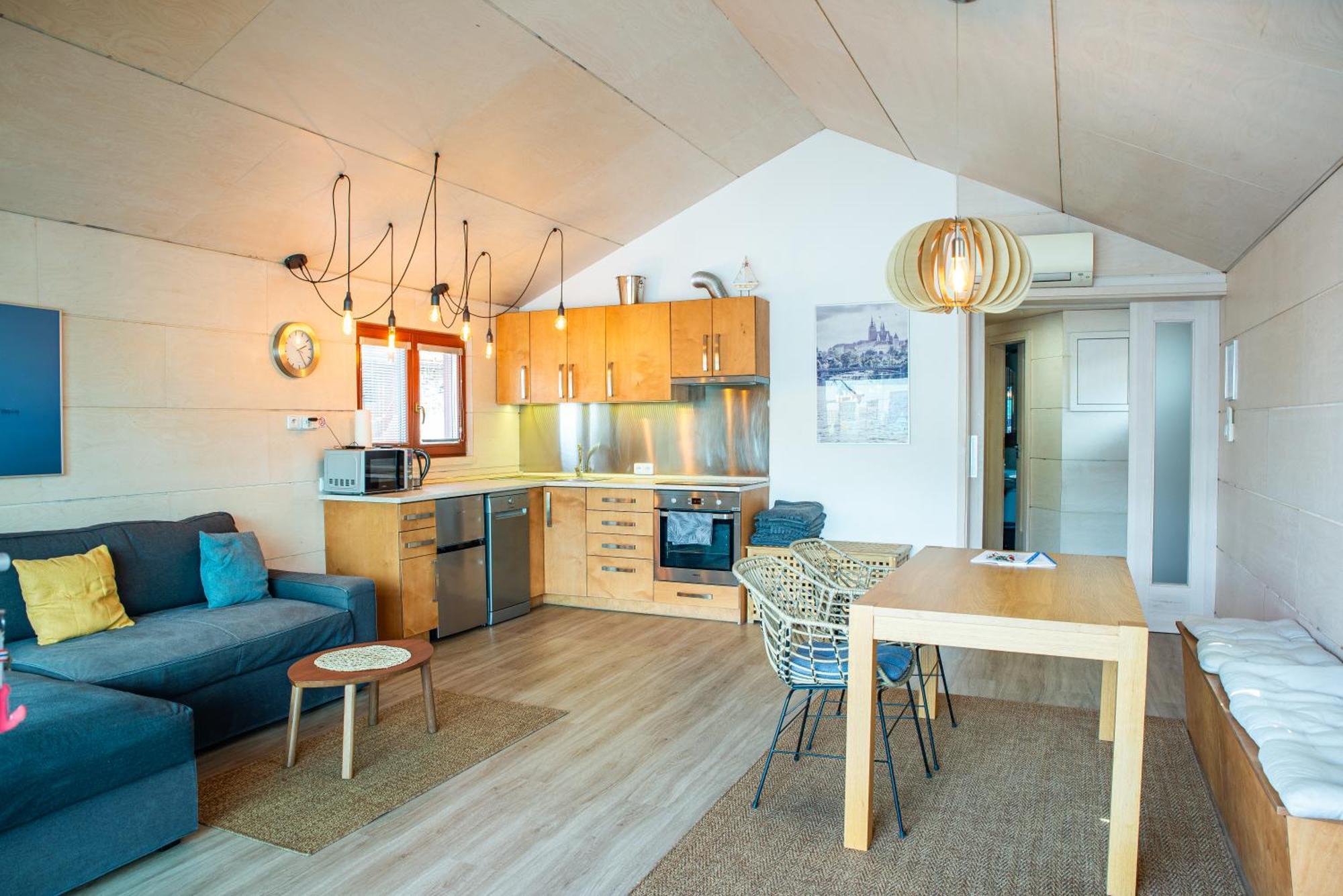 Houseboat Benjamin - Houseboats Benjamin & Franklin Ξενοδοχείο Πράγα Εξωτερικό φωτογραφία