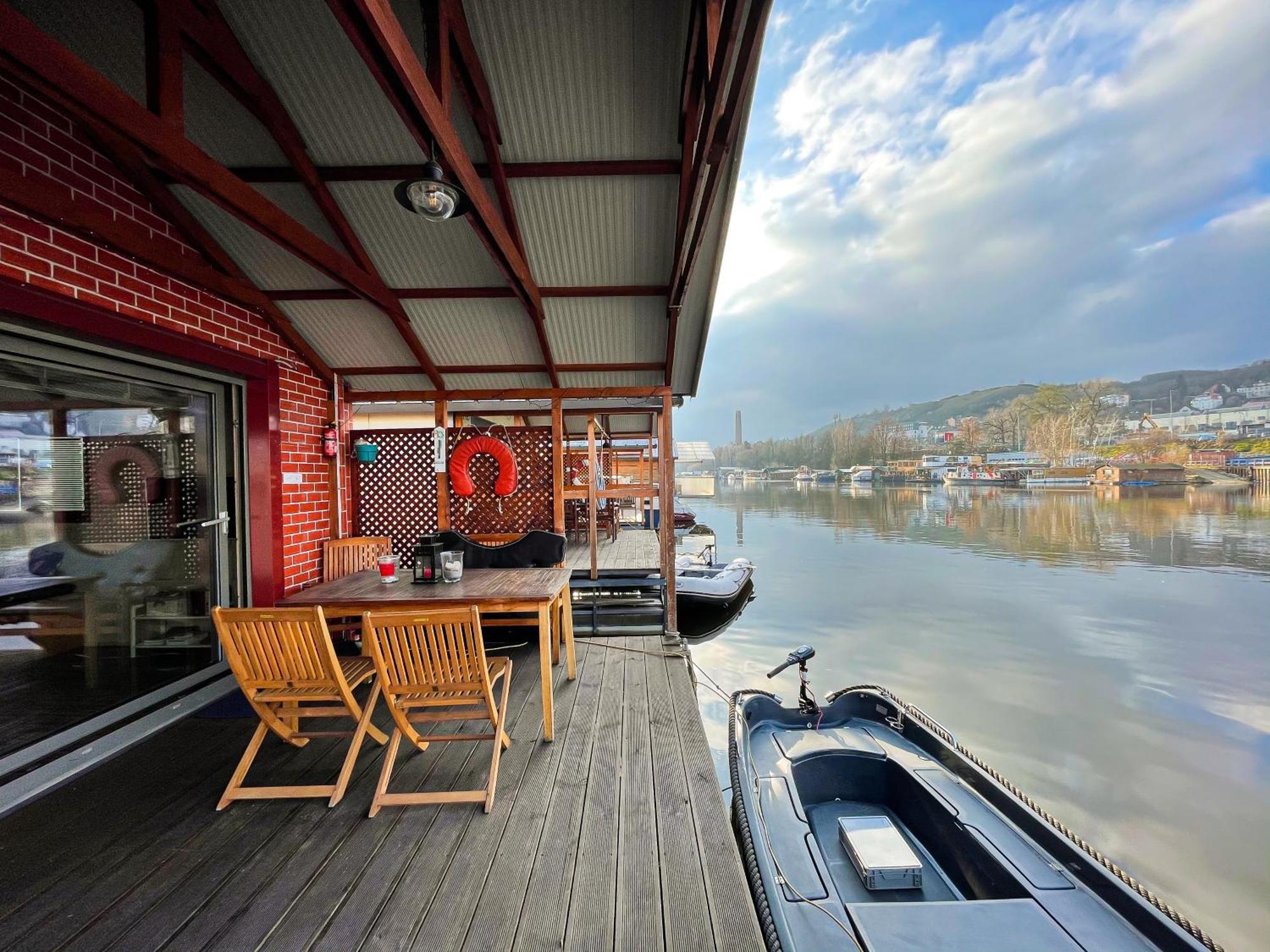 Houseboat Benjamin - Houseboats Benjamin & Franklin Ξενοδοχείο Πράγα Εξωτερικό φωτογραφία